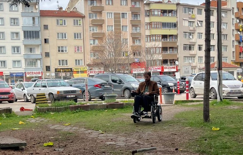 felc kalan genc surucuye hasta yataginda ikinci sok 4 PX8EVr23