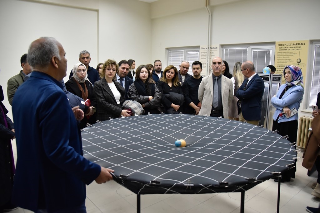 fen bilimlerinde dusus uyarisi bilimi sevdirmek sart 4 Il7YUpDF