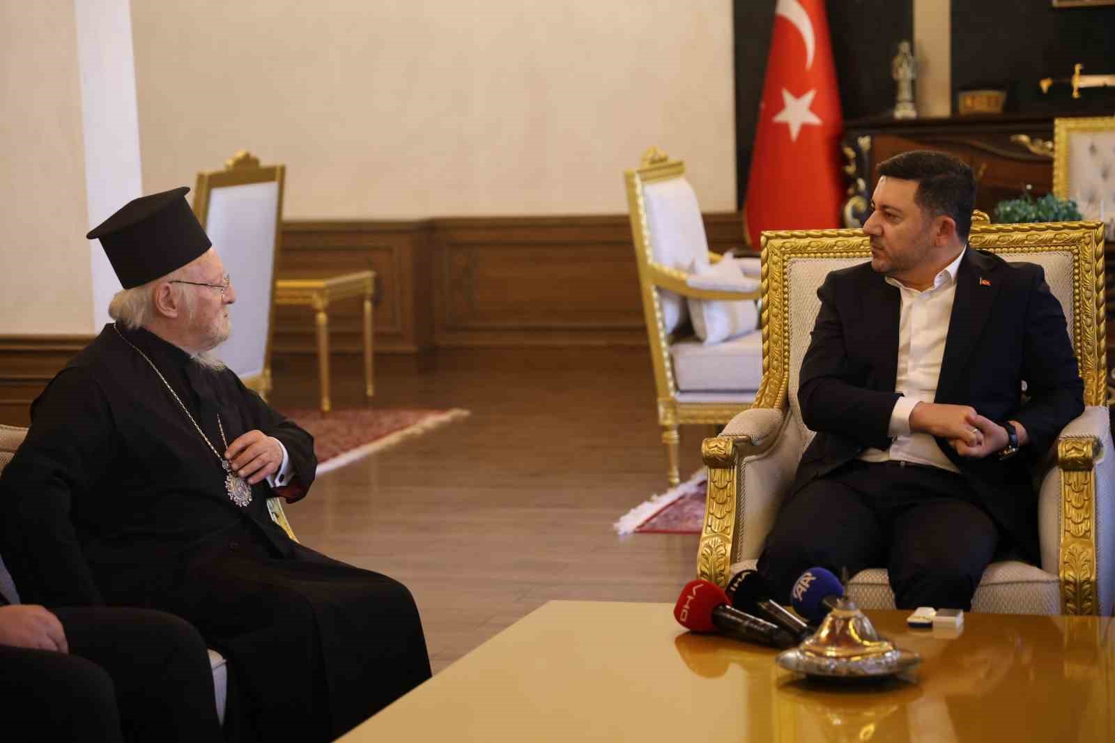 fener rum patrigi bartholomeos nevsehirde temaslarda bulundu 3 TAOrs1hF