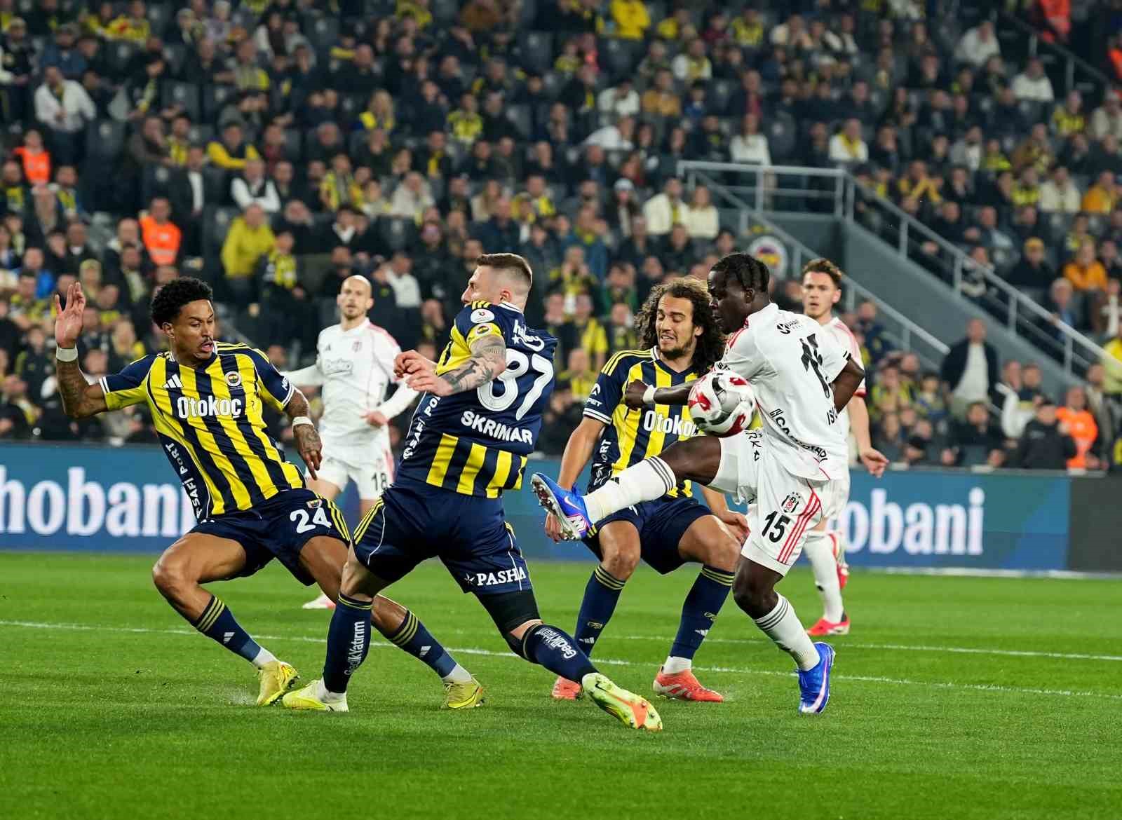 fenerbahce 7 mac sonra kalesini gole kapatti 0