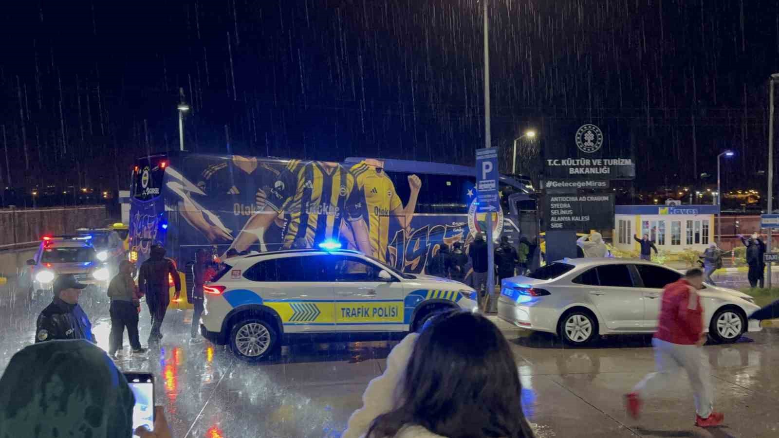 fenerbahce alanyada 4 ISHJ6Eby