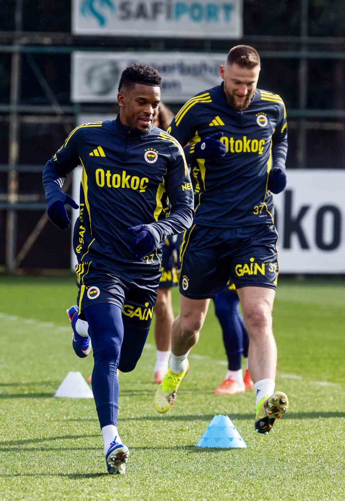 fenerbahce alanyaspor maci hazirliklarini tamamladi 2 gB9r7QcE