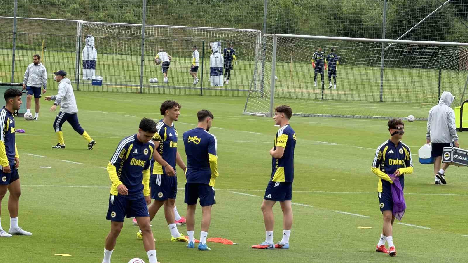 Fenerbahçe, Avusturya’da günü çift antrenmanla tamamladı 12 fenerbahce avusturyada gunu cift antrenmanla tamamladi 8 QbtfEGqU
