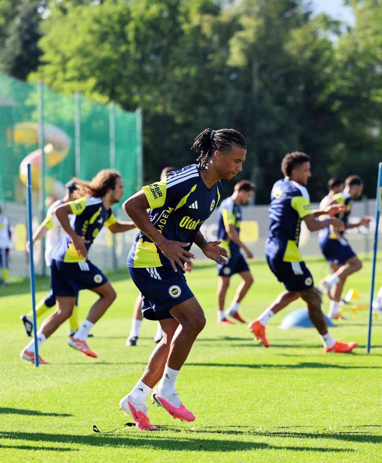 fenerbahce avusturyadaki hazirliklarina devam etti 2