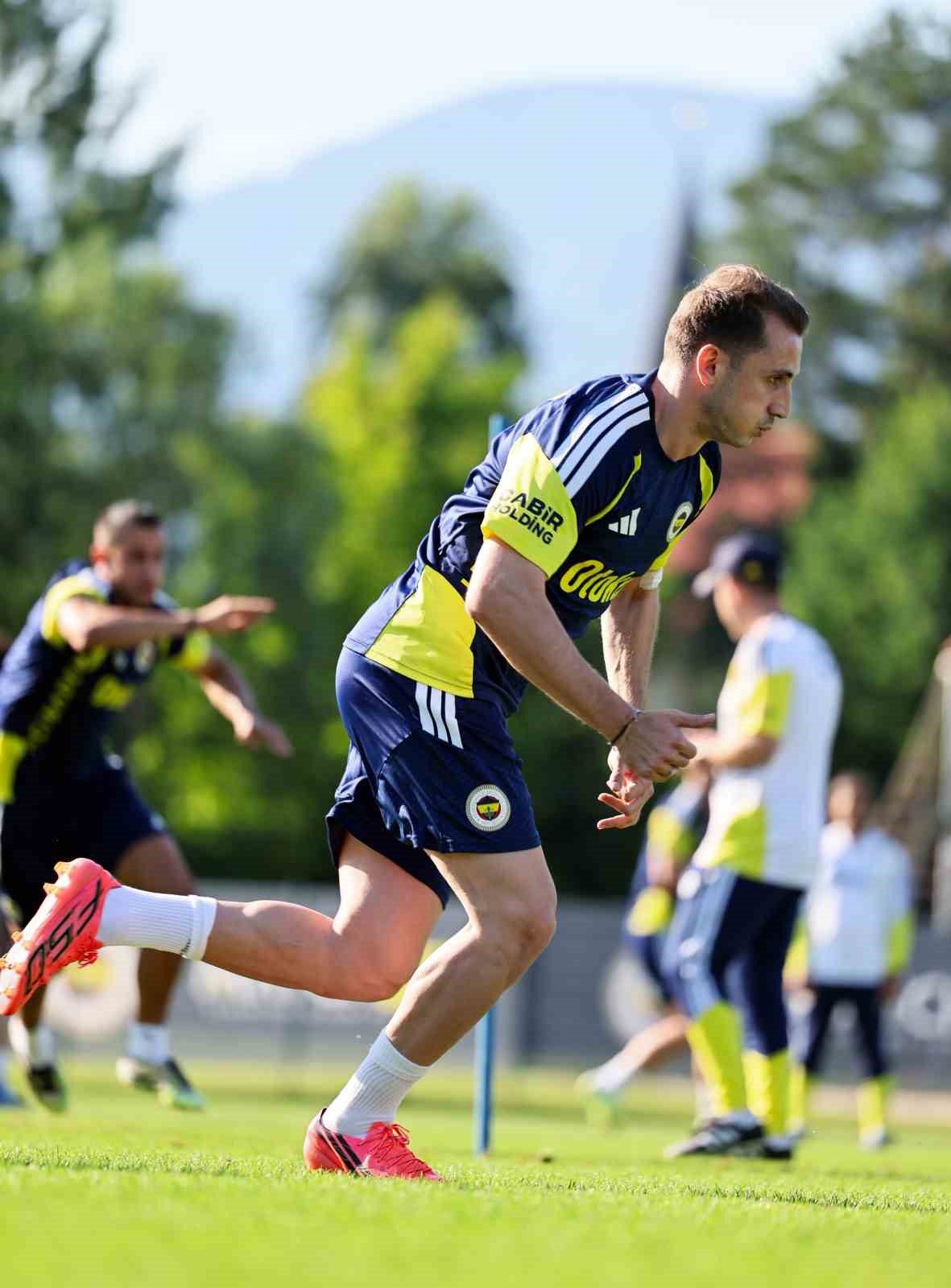 fenerbahce avusturyadaki hazirliklarina devam etti 3 OVdOVEjO