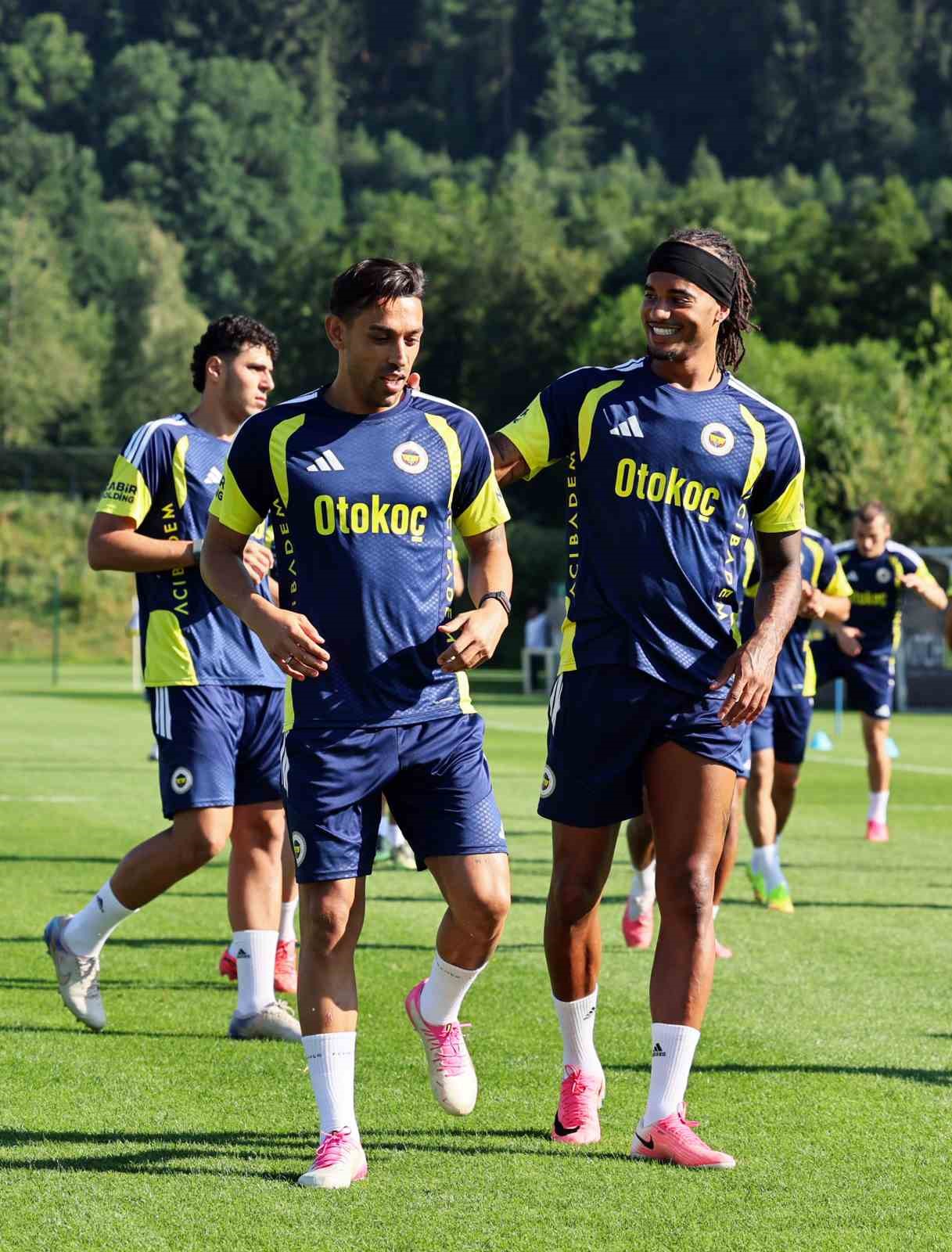 fenerbahce avusturyadaki hazirliklarina devam etti 4 3JUEaAwi