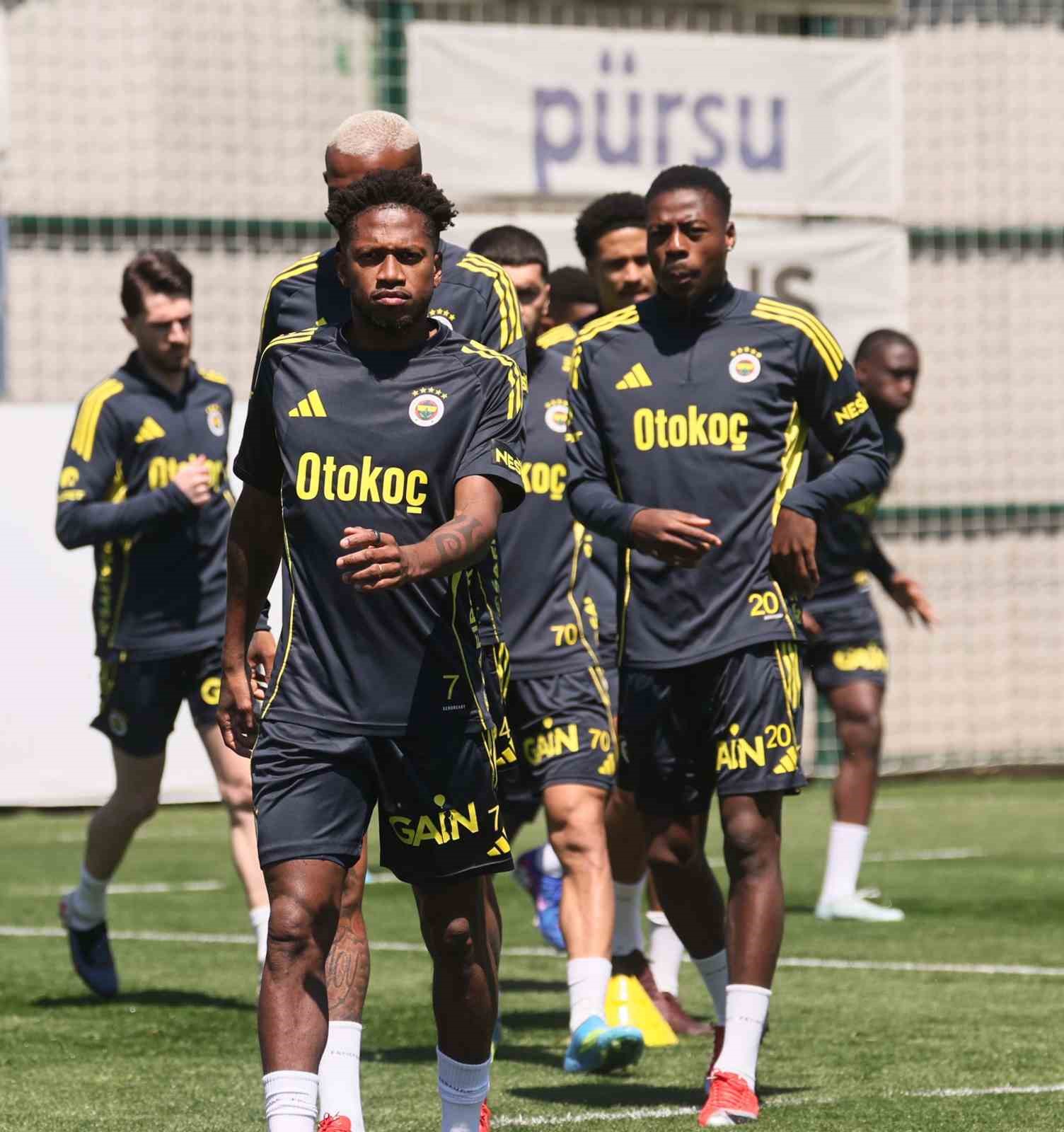 fenerbahce basaksehir maci hazirliklarini surdurdu 2 wHmLR4tW