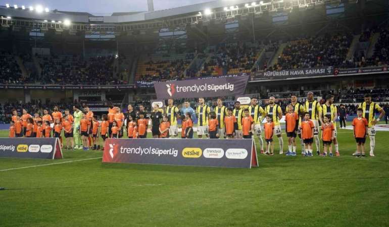 fenerbahce-basaksehire-konuk-olacak-q6ZAzfdv.jpg