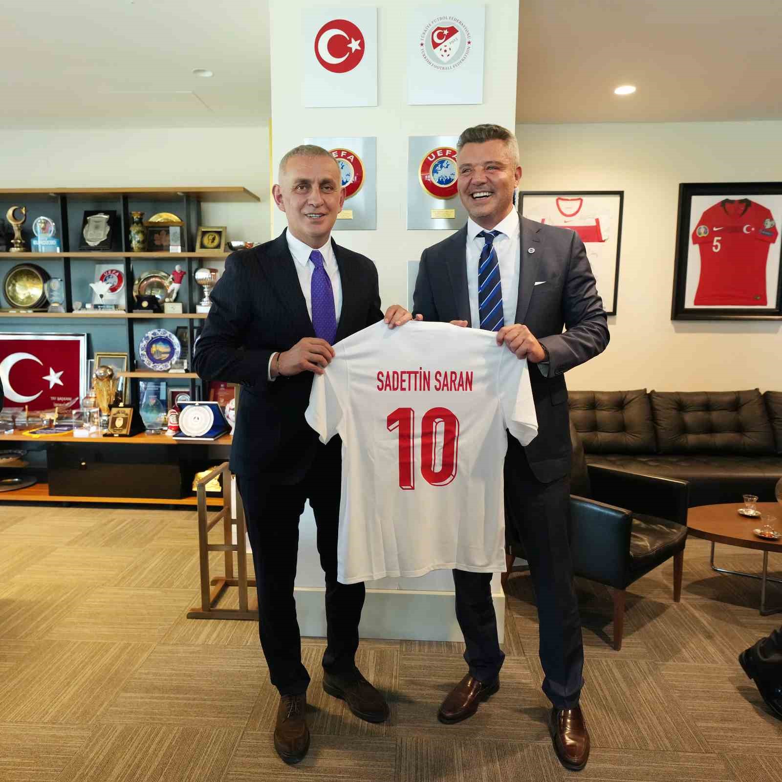 fenerbahce baskani sadettin saran tff baskani haciosmanoglunu ziyaret etti 2 XzhrfsIB