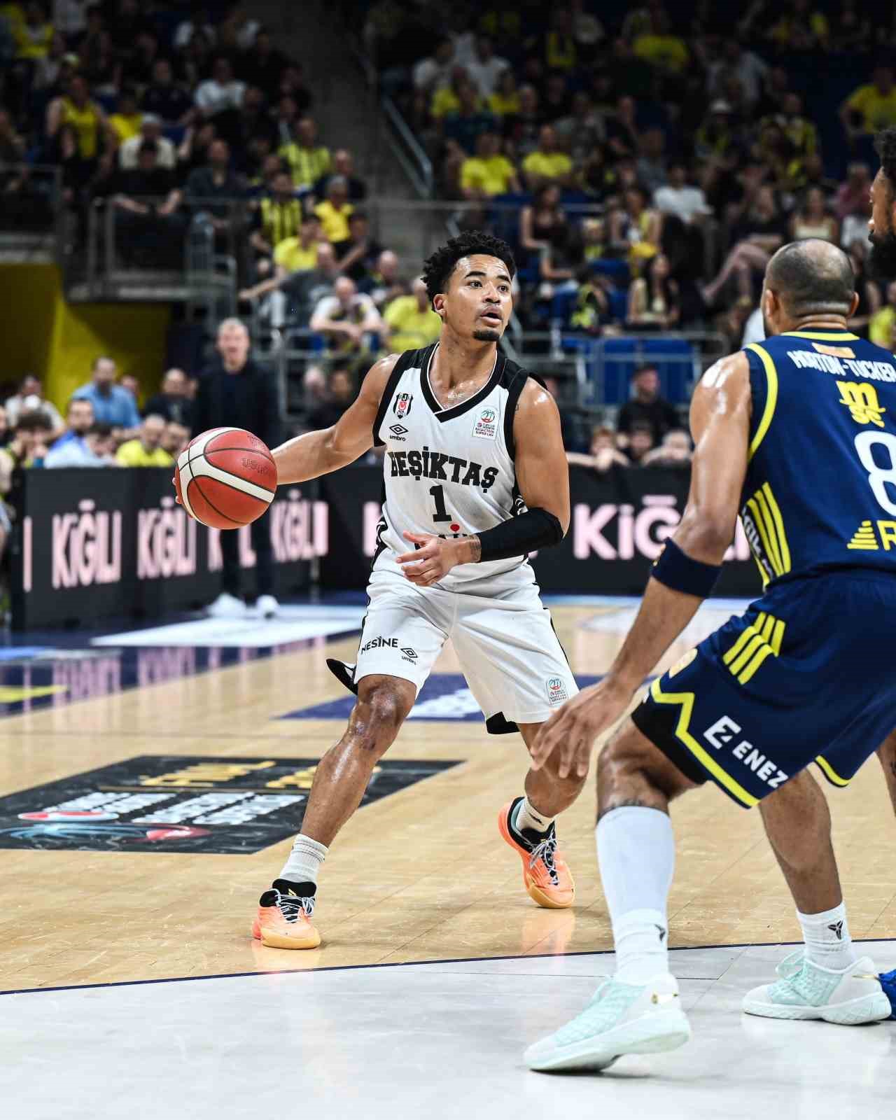 Fenerbahçe, Beşiktaş karşısında seriyi 1-1’e getirdi 9 fenerbahce besiktas karsisinda seriyi 1 1e getirdi 5 Bhr7pGYC