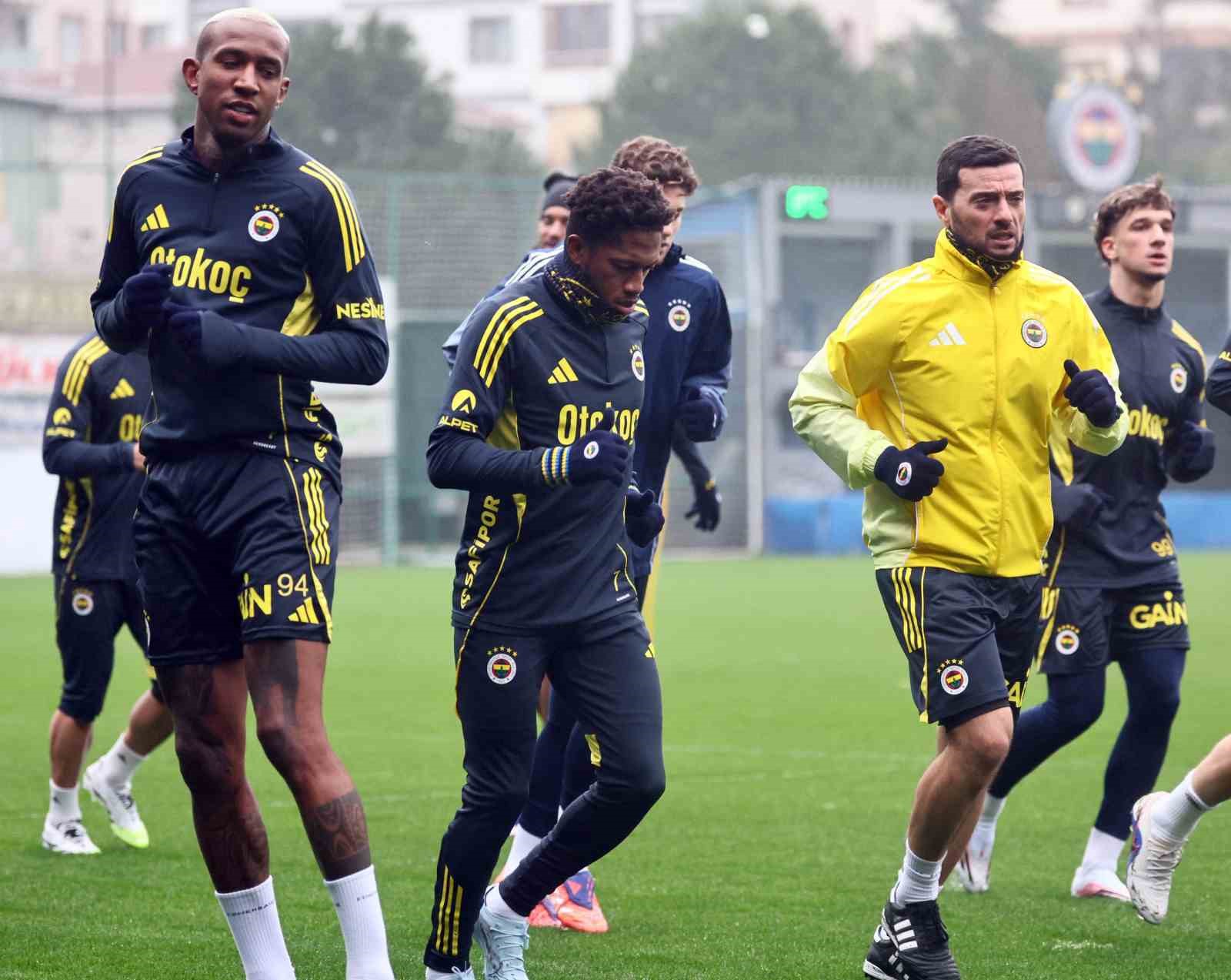 fenerbahce besiktas maci hazirliklarina basladi 7 KgtUmtd4