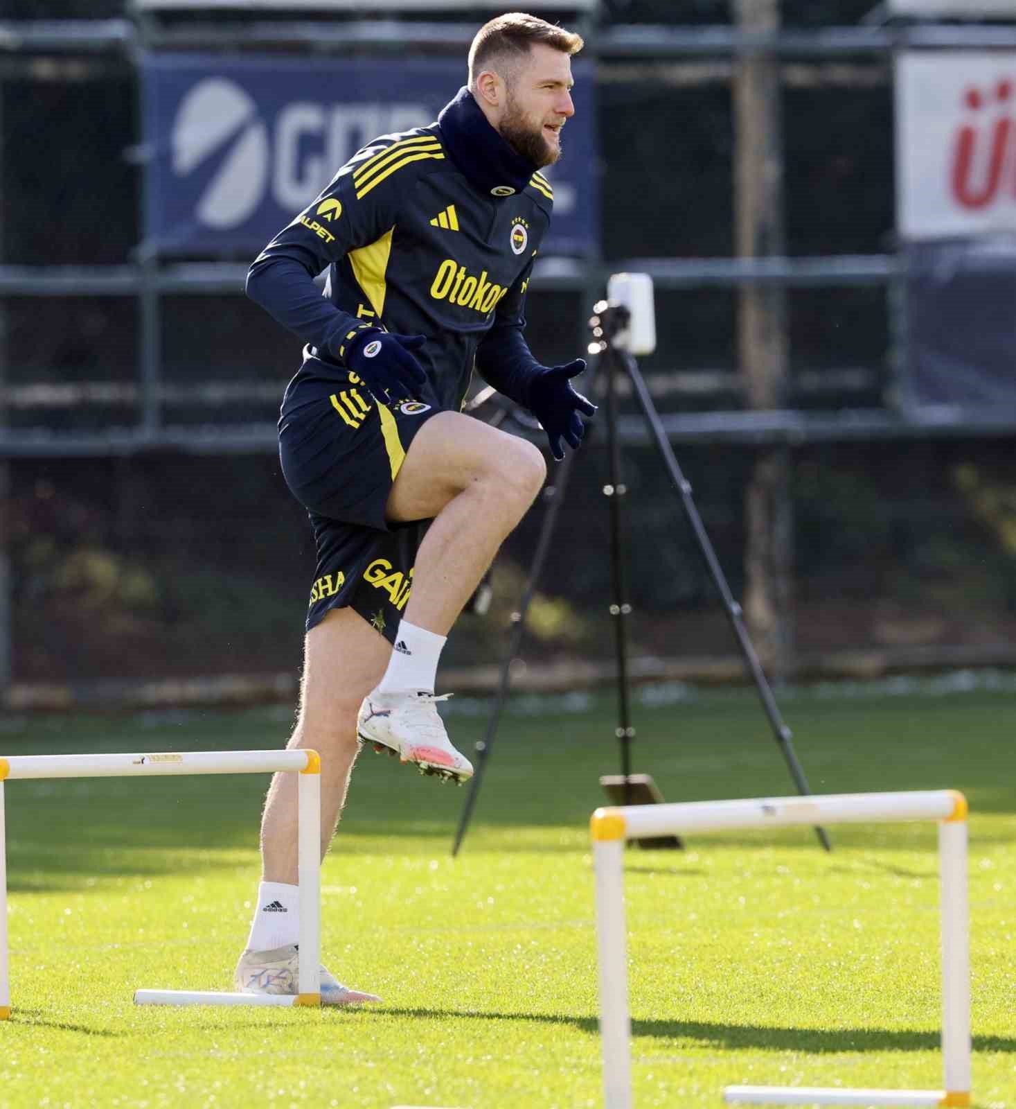 fenerbahce beyoglu yeni carsi macinin hazirliklarini tamamladi 1 c2TZgZvB