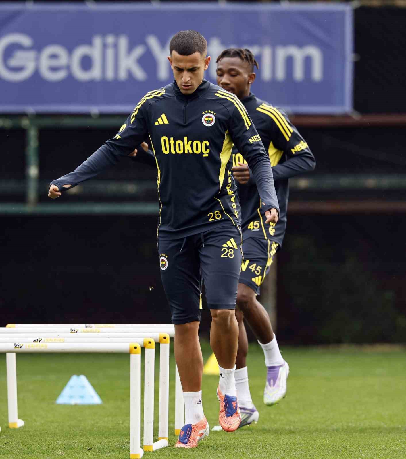 fenerbahce brann maci hazirliklarina basladi 3 zXBmBEM3