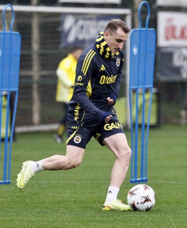 fenerbahce-brann-macinin-hazirliklarina-devam-etti-J5d66f5b.jpg