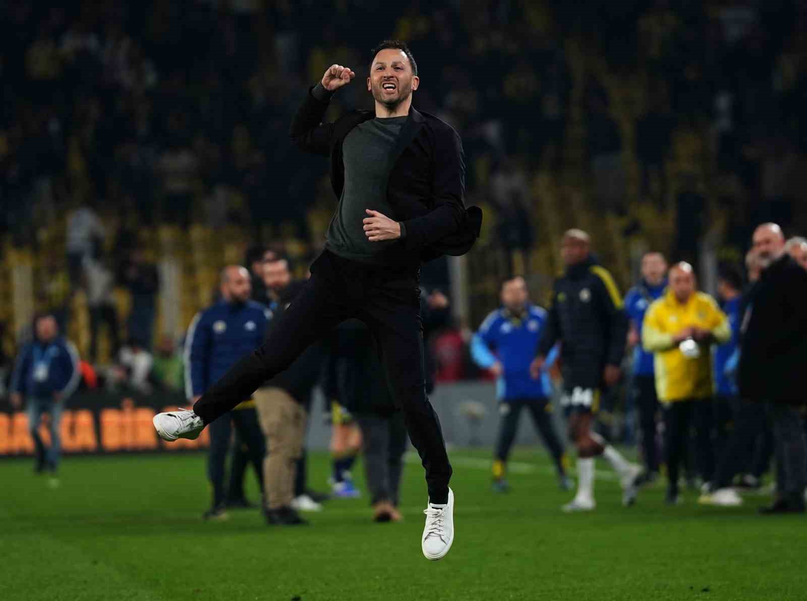 fenerbahce buyuk maclarda 13 puan topladi 1 PGL4jLFC