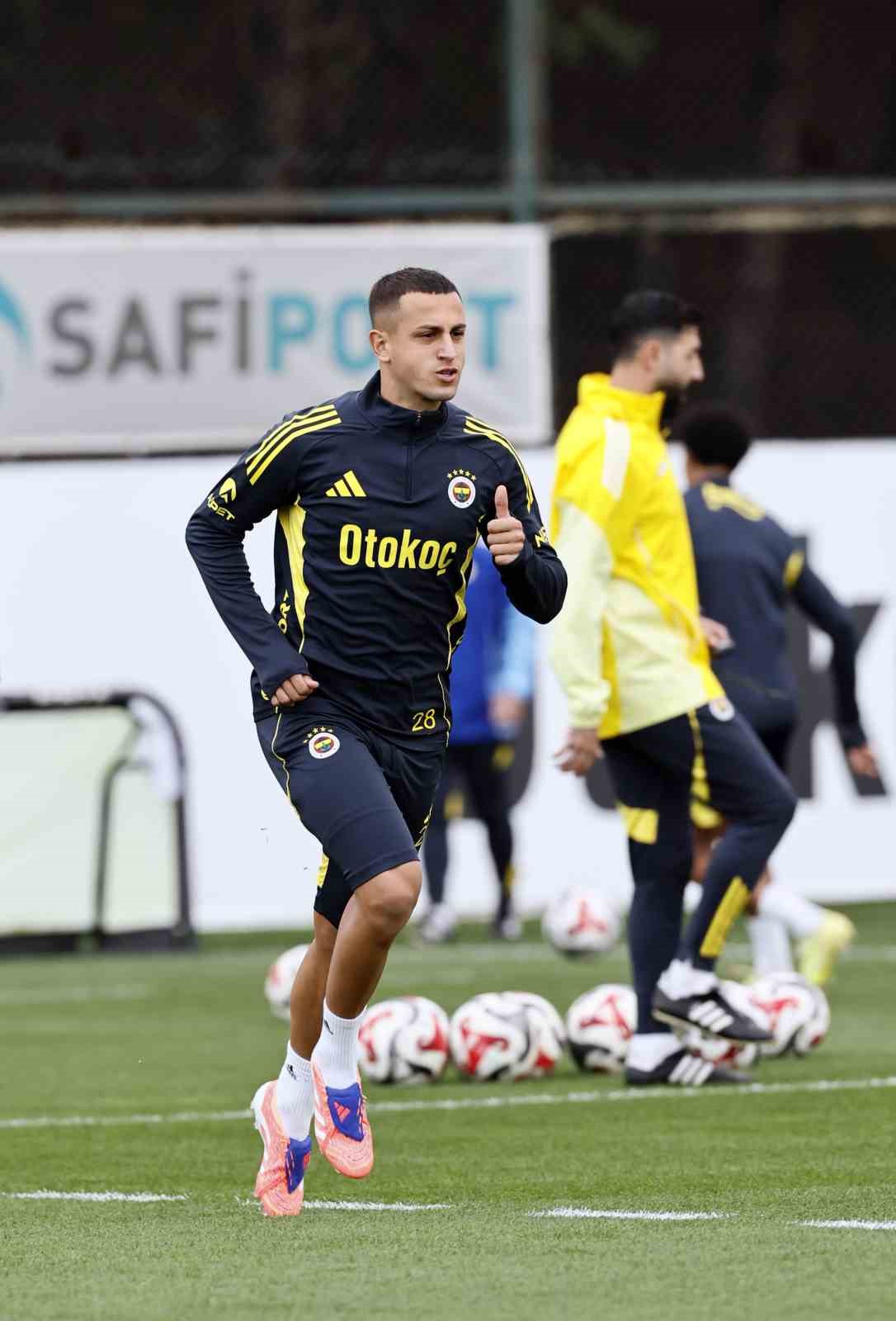 fenerbahce caykur rizespor maci hazirliklarina devam etti 4 WevLWqj5