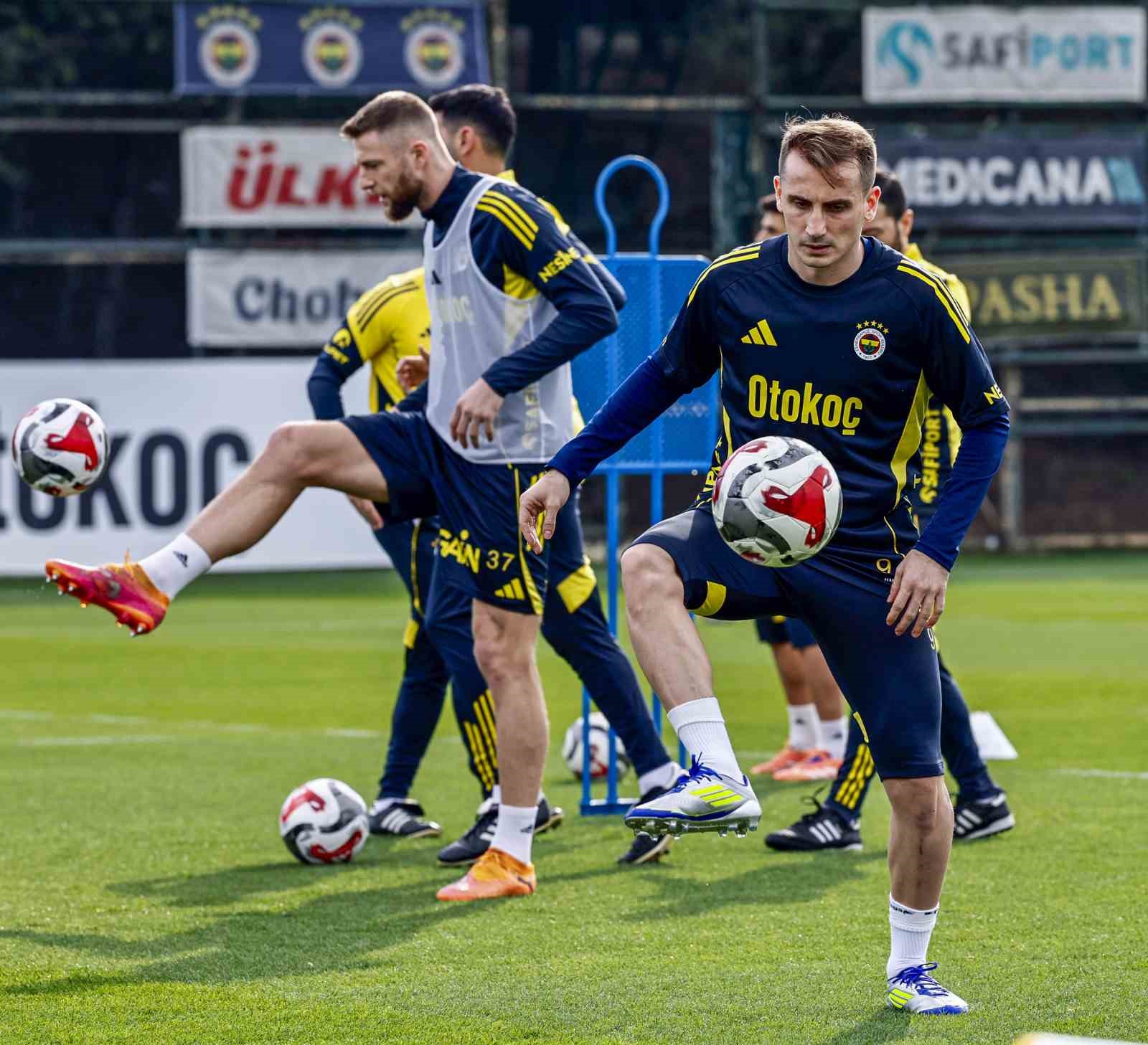 fenerbahce caykur rizespor maci hazirliklarini surdurdu 0 2HlIckWi