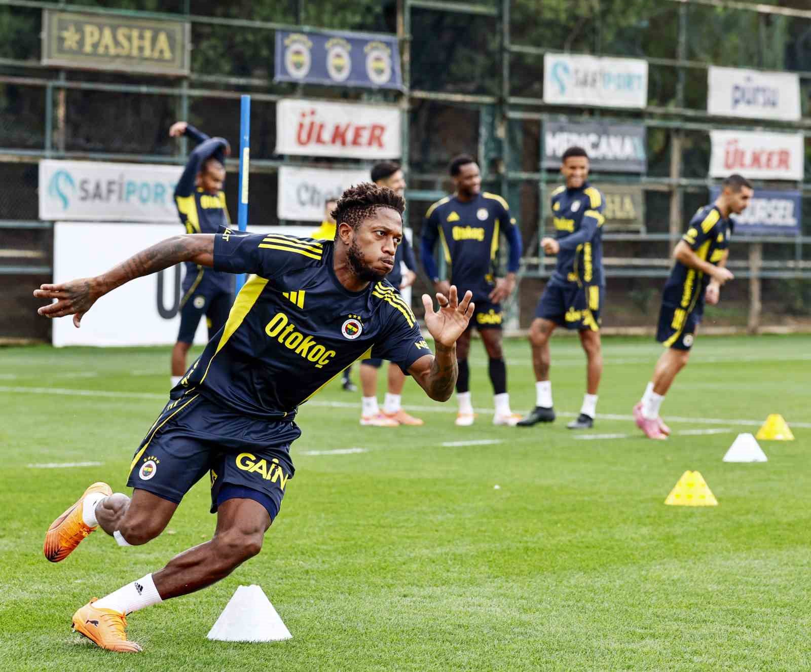 fenerbahce caykur rizespor maci hazirliklarini surdurdu 0