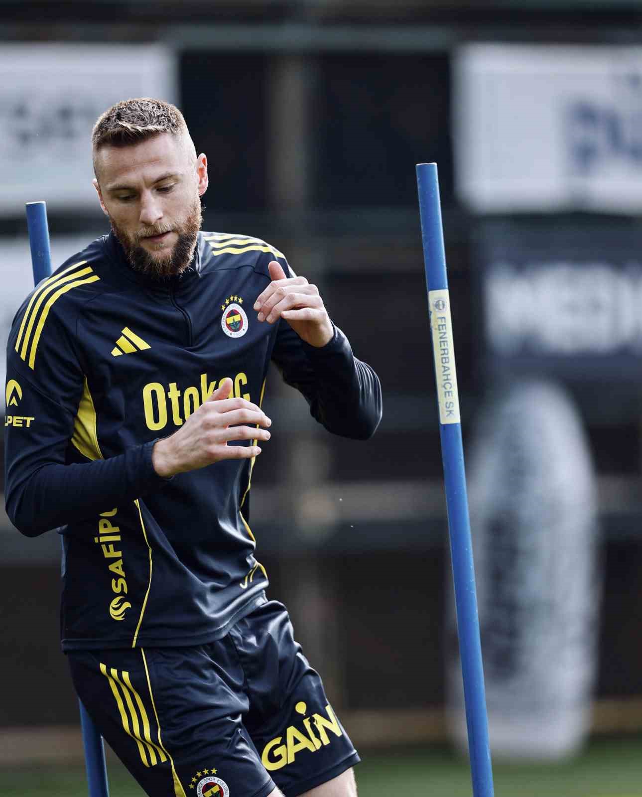fenerbahce caykur rizespor maci hazirliklarini tamamladi 3 tWEciJyu