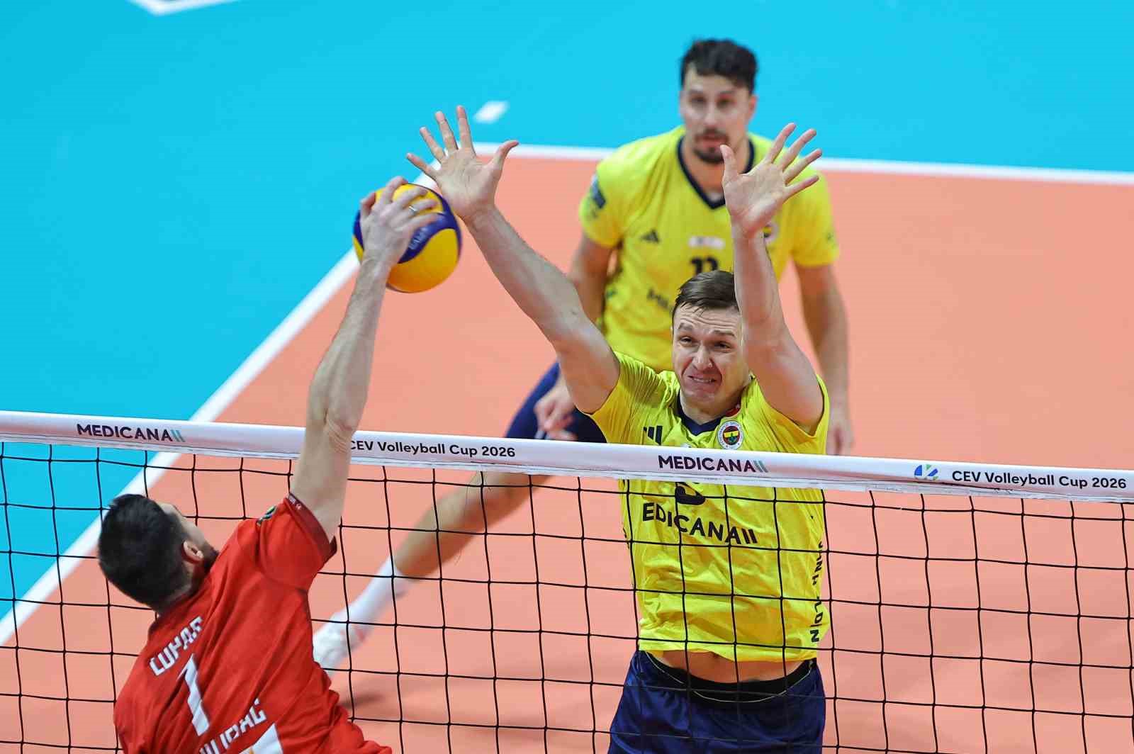 fenerbahce cev kupasinda 8li finaller turuna yukseldi 1 NNQLkFOw