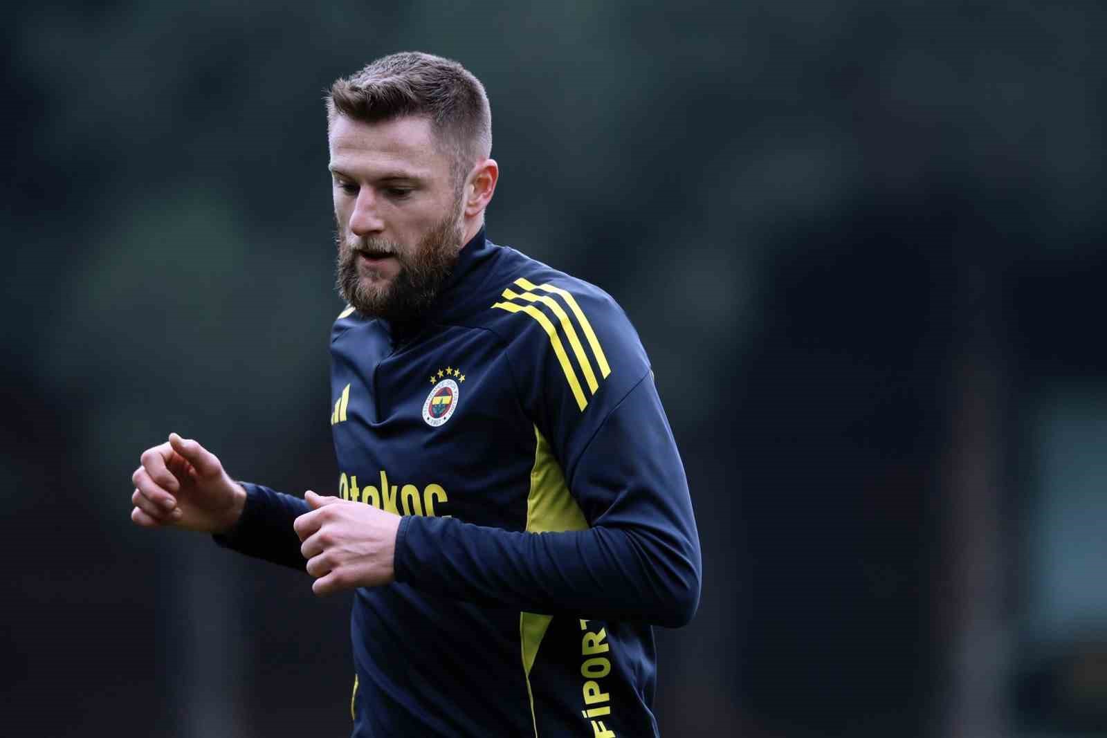 fenerbahce corendon alanyaspor maci hazirliklarina basladi 1 EpJ1TYku