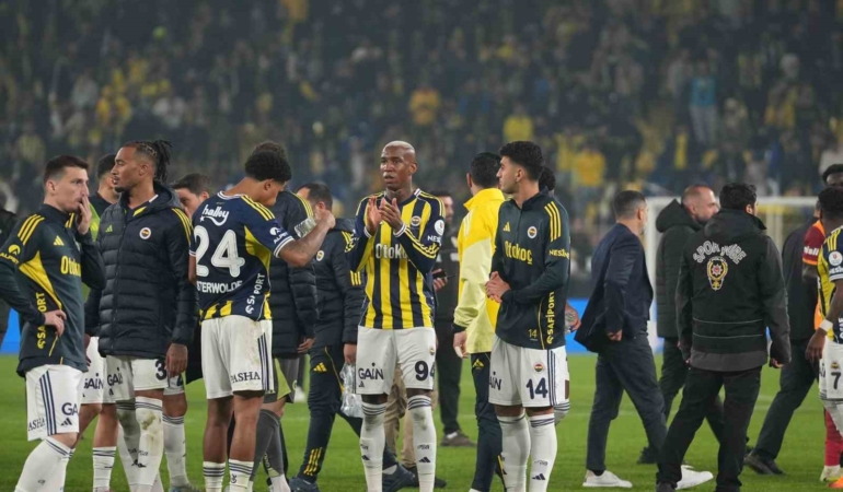 fenerbahce-derbide-puani-uzatmada-aldi-HHZe7GnY.jpg