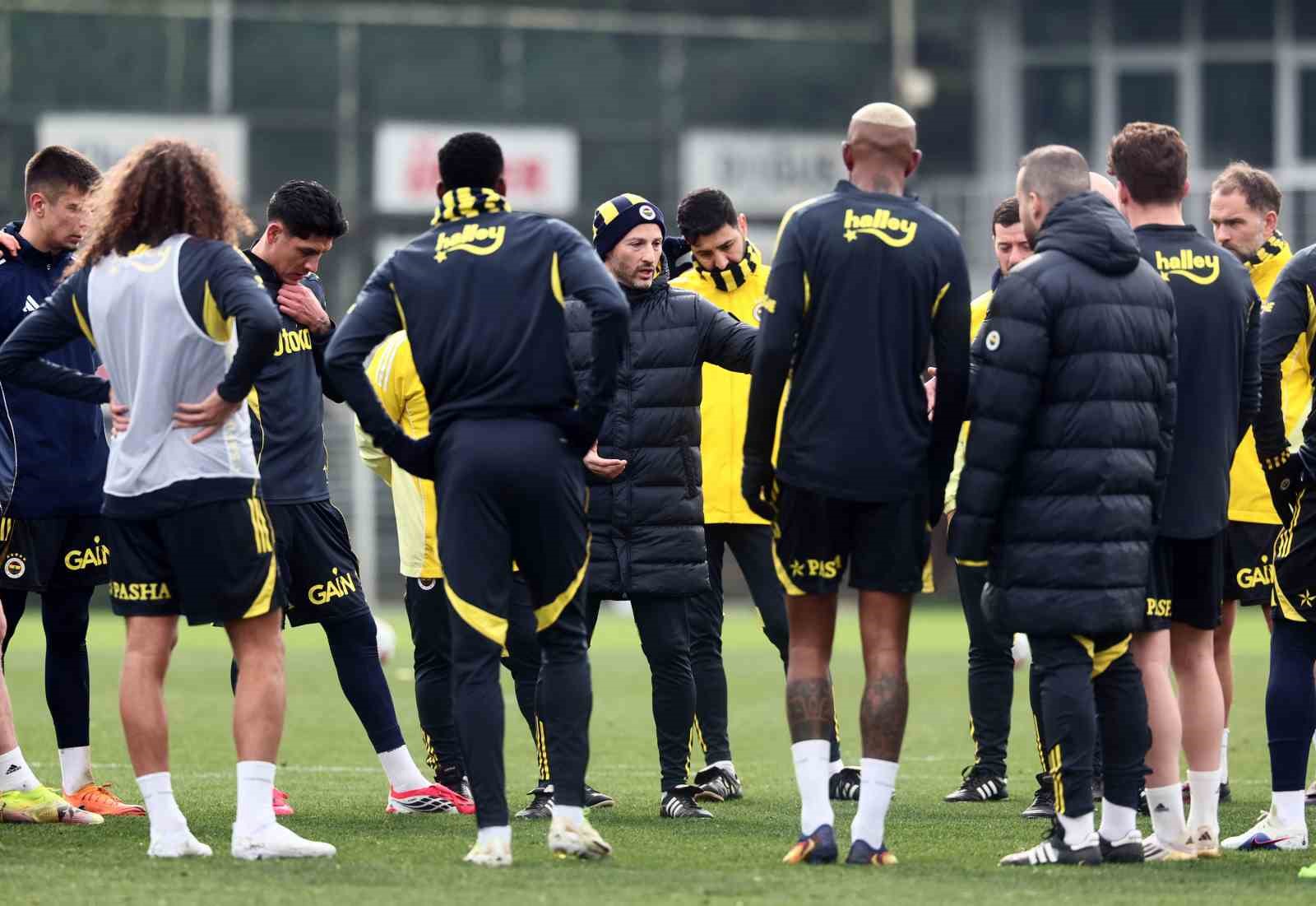 fenerbahce erzurumspor fk maci hazirliklarini tamamladi 2 72EX8OIW