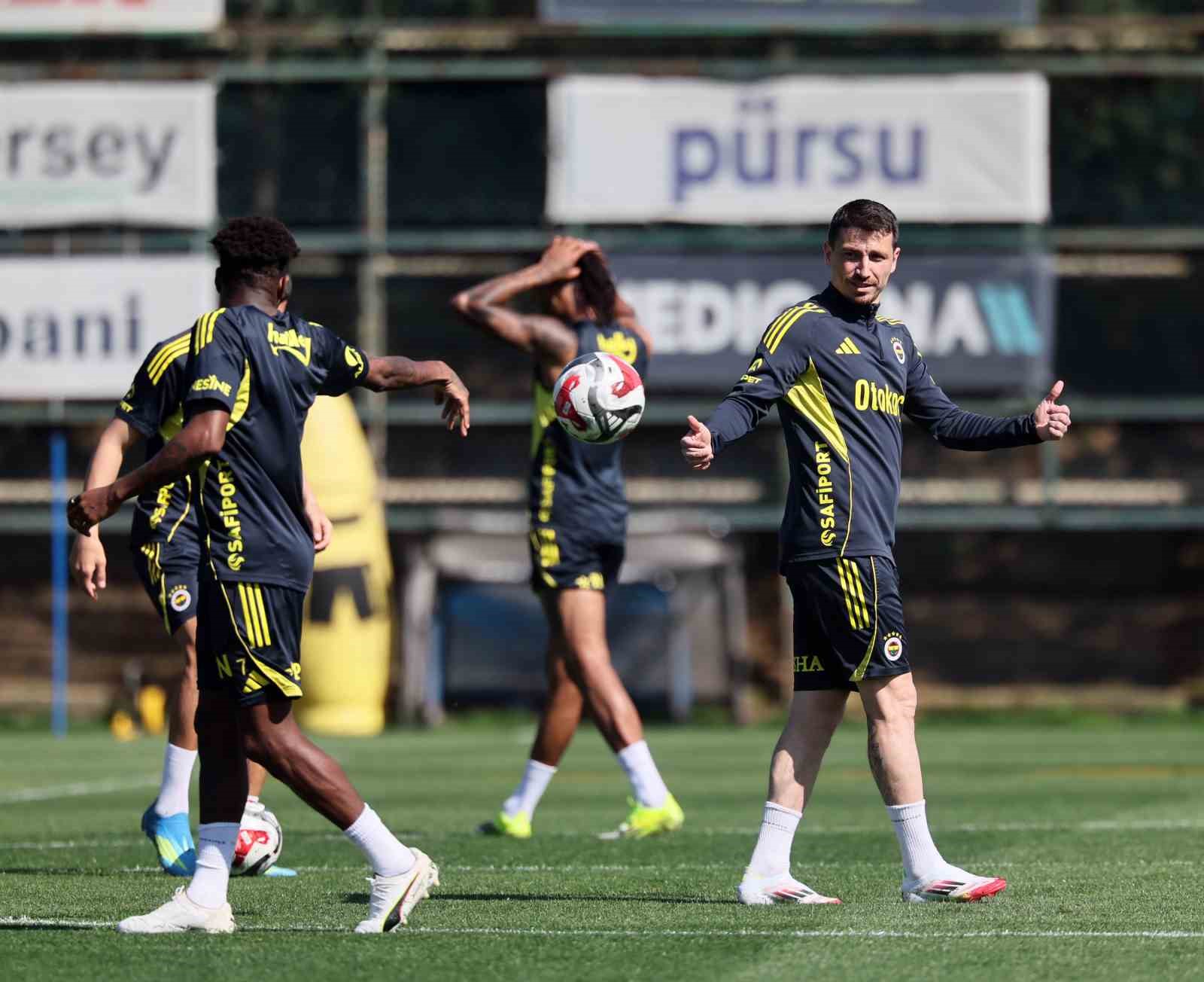 fenerbahce eyupspor maci hazirliklarini surdurdu 0 VwZAjKPZ