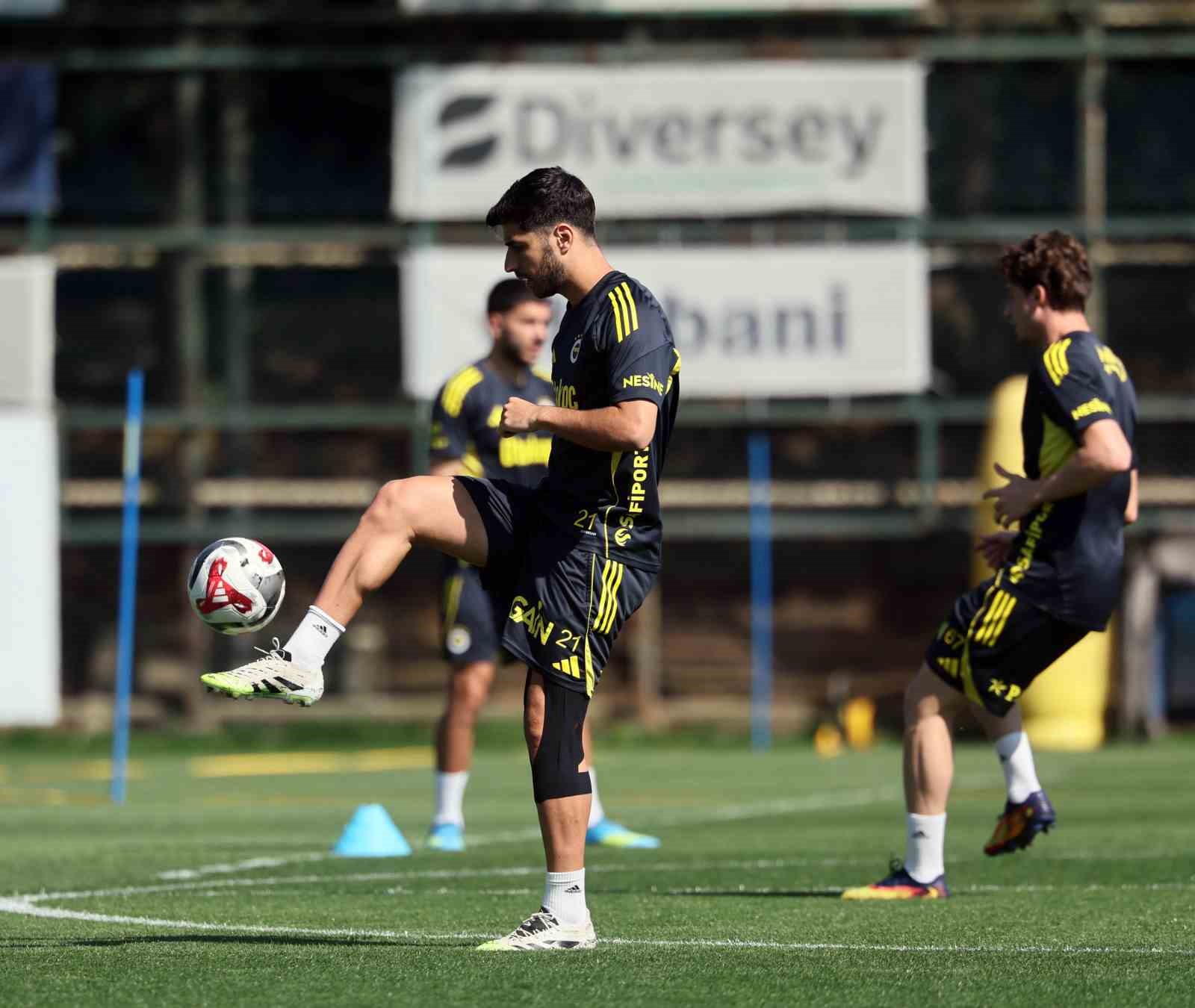 fenerbahce eyupspor maci hazirliklarini surdurdu 4