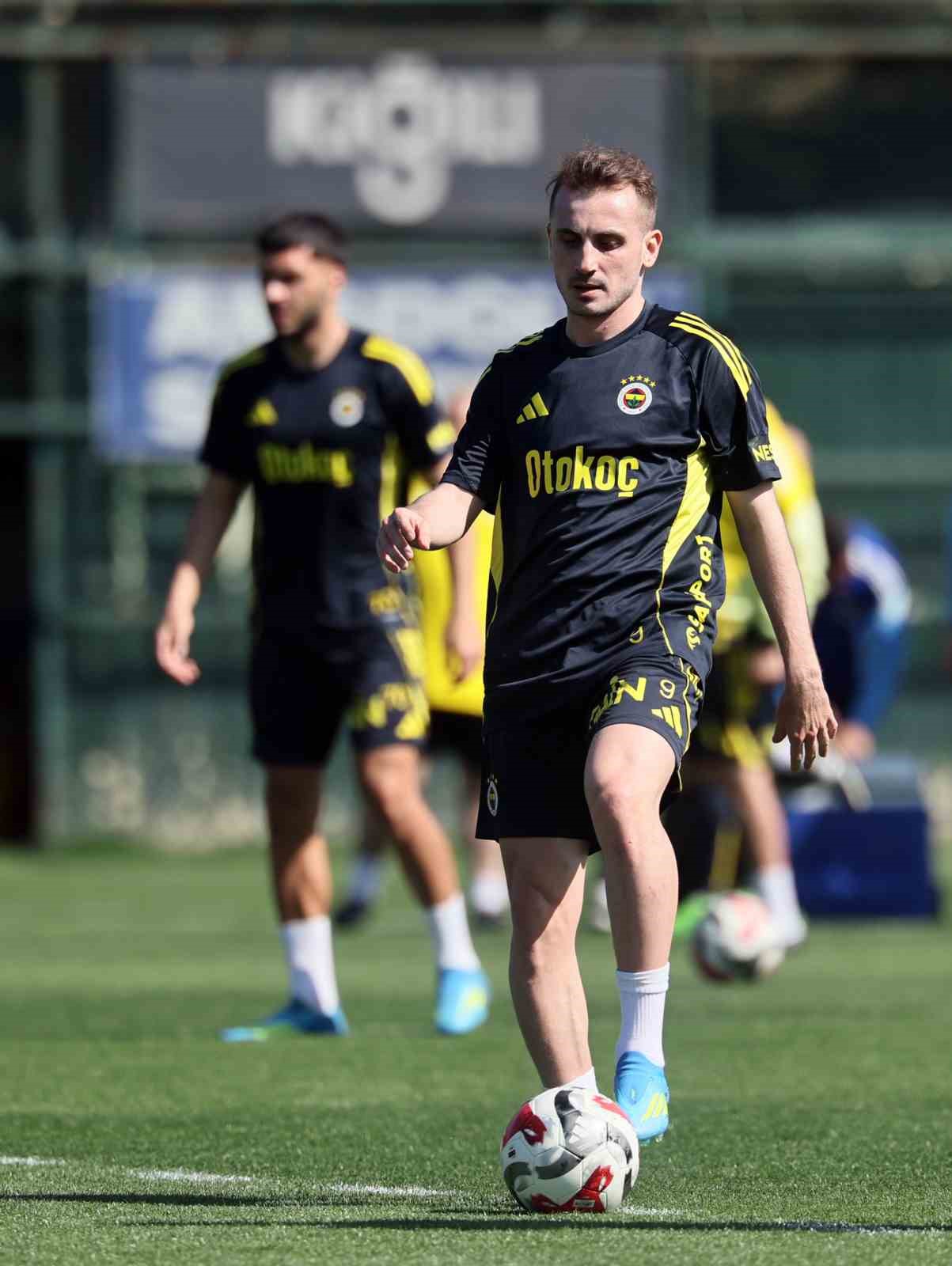fenerbahce eyupspor maci hazirliklarini surdurdu 6 yqgvEZiF