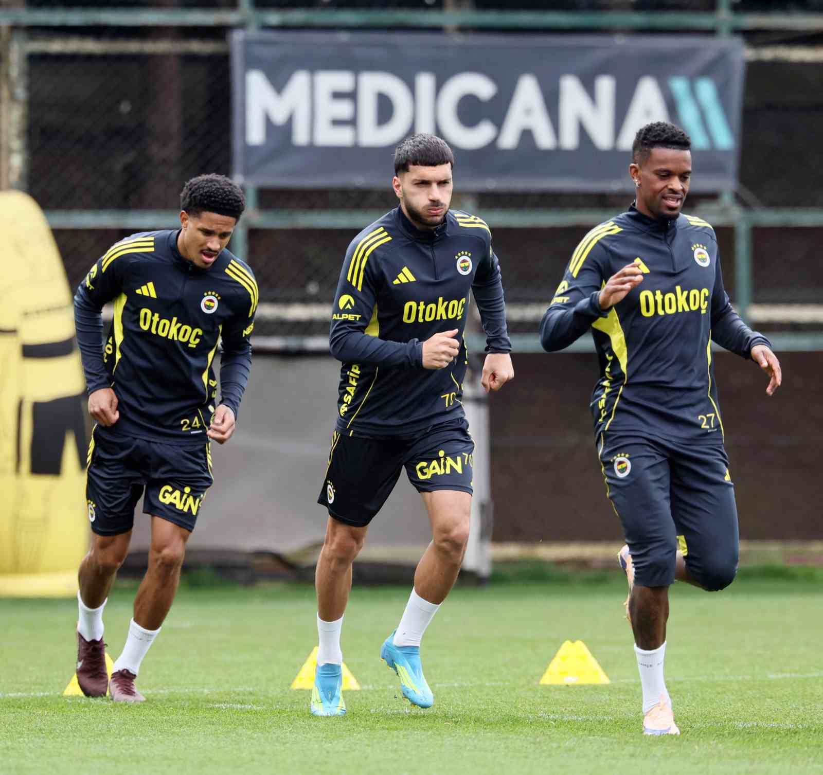Fenerbahçe, Eyüpspor maçı hazırlıklarını sürdürüyor 4 fenerbahce eyupspor maci hazirliklarini surduruyor 0 sPQsEUCS