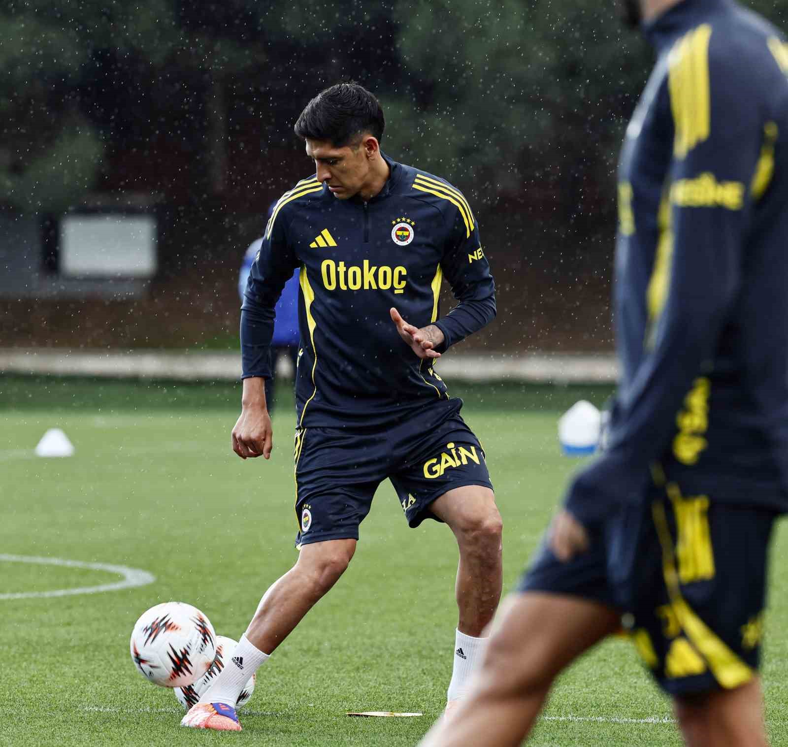fenerbahce ferencvaros maci hazirliklarina basladi 0 iSPXuEGL