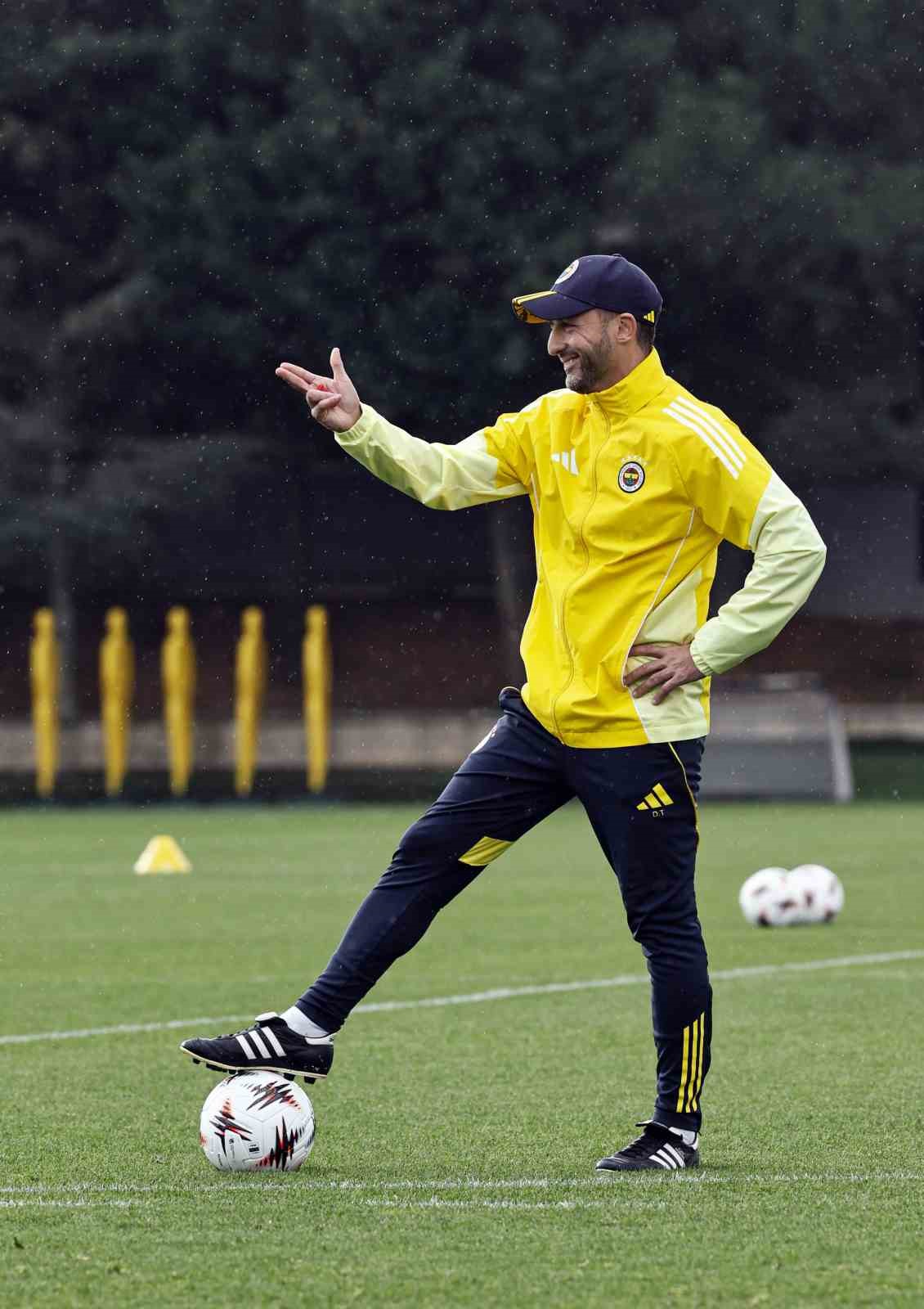 fenerbahce ferencvaros maci hazirliklarina basladi 2 nPG99sP2
