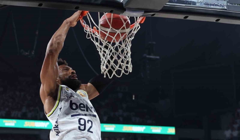 fenerbahce-final-serisinde-2-1-one-gecti-LbDr7Jbf.jpg