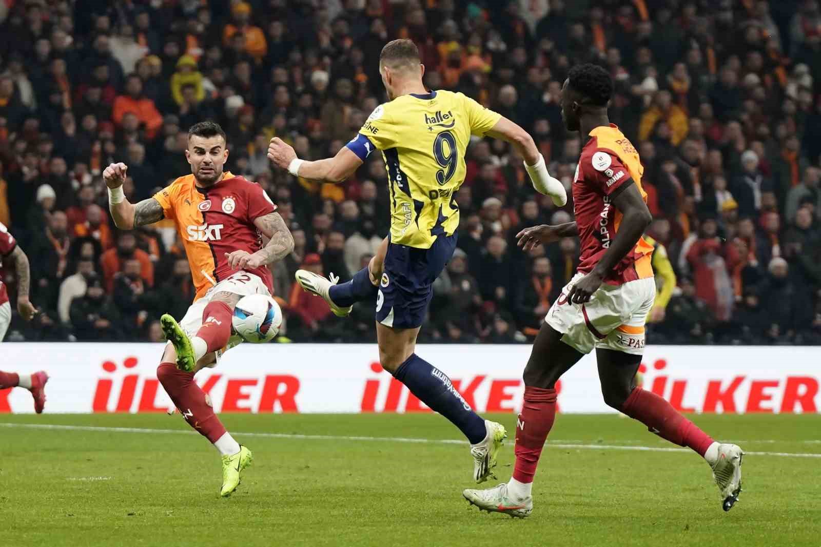 fenerbahce galatasaray deplasmaninda son 10 derbide 1 kez kaybetti 2 iFLLPG7s