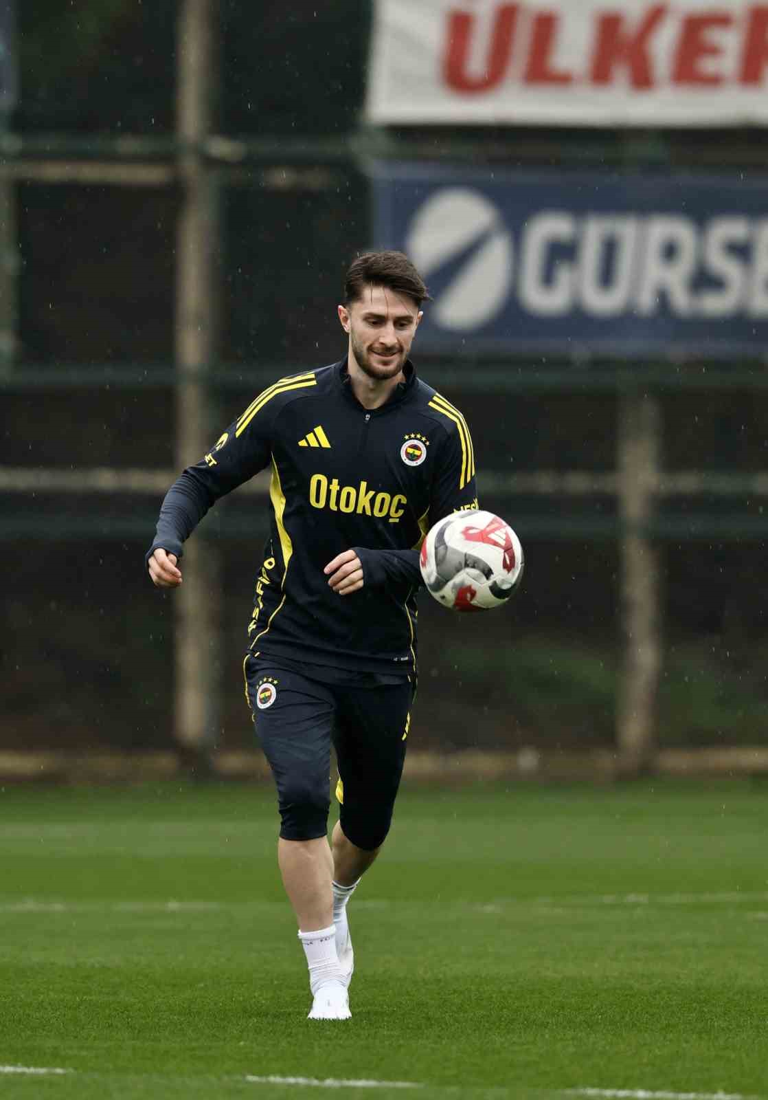fenerbahce galatasaray derbisinin hazirliklarina basladi 1 tdK41z7y