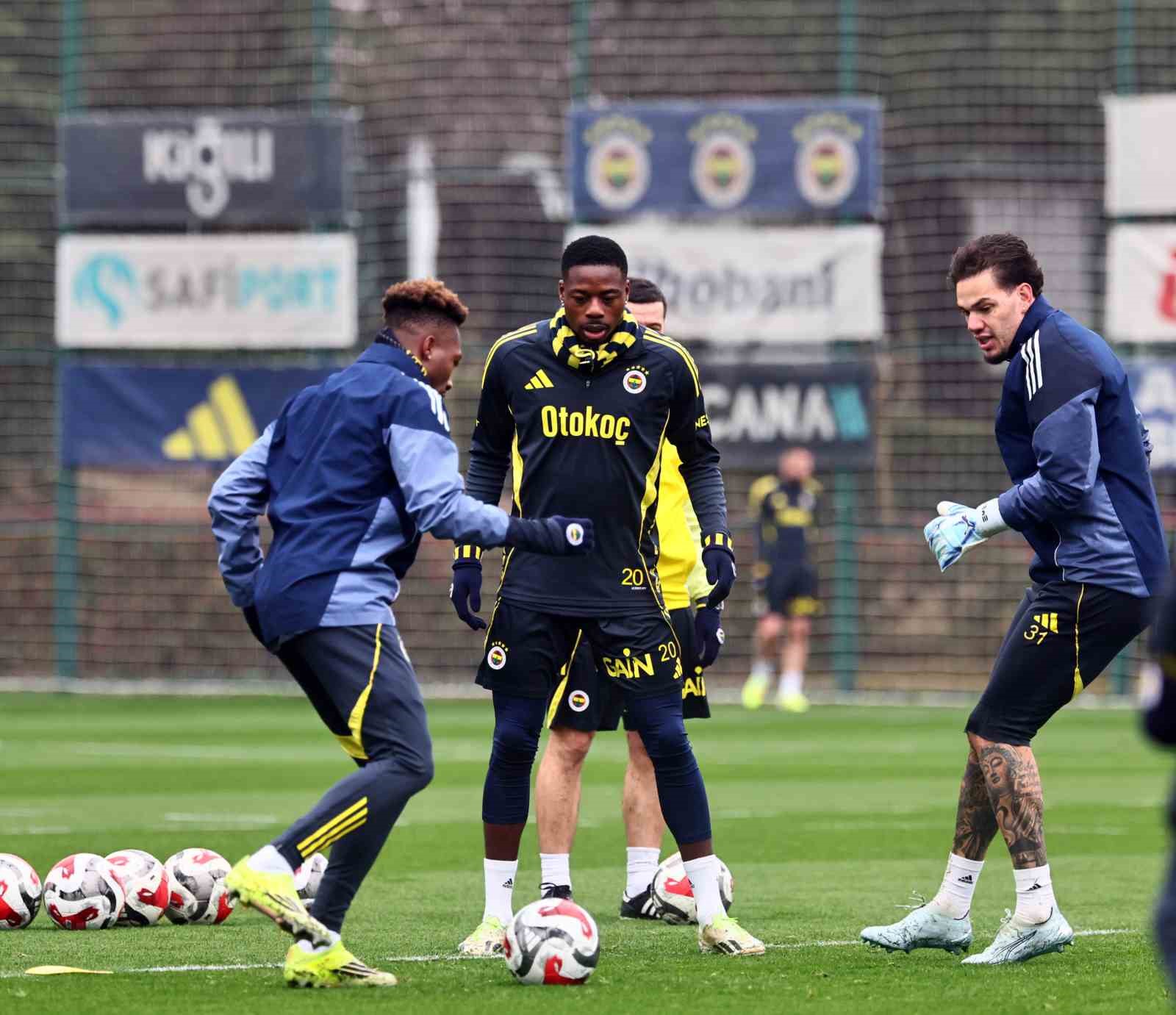 Fenerbahçe, Gaziantep FK maçı hazırlıklarına başladı 4 fenerbahce gaziantep fk maci hazirliklarina basladi 0 TlLAeRZd
