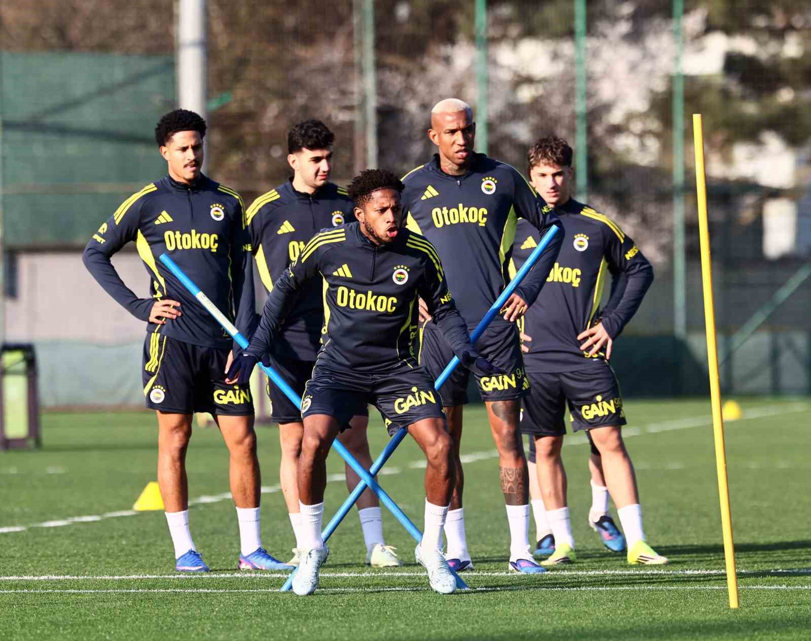 fenerbahce gaziantep fk maci hazirliklarini tamamladi 1