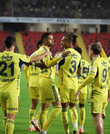 fenerbahce-gaziantep-fkyi-ust-uste-10-kez-maglup-etti-99GxcVqP.jpg