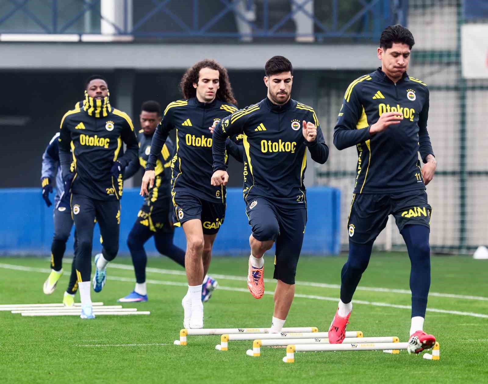 fenerbahce genclerbirligi macinin hazirliklarini tamamladi 0 c8kGyhKv