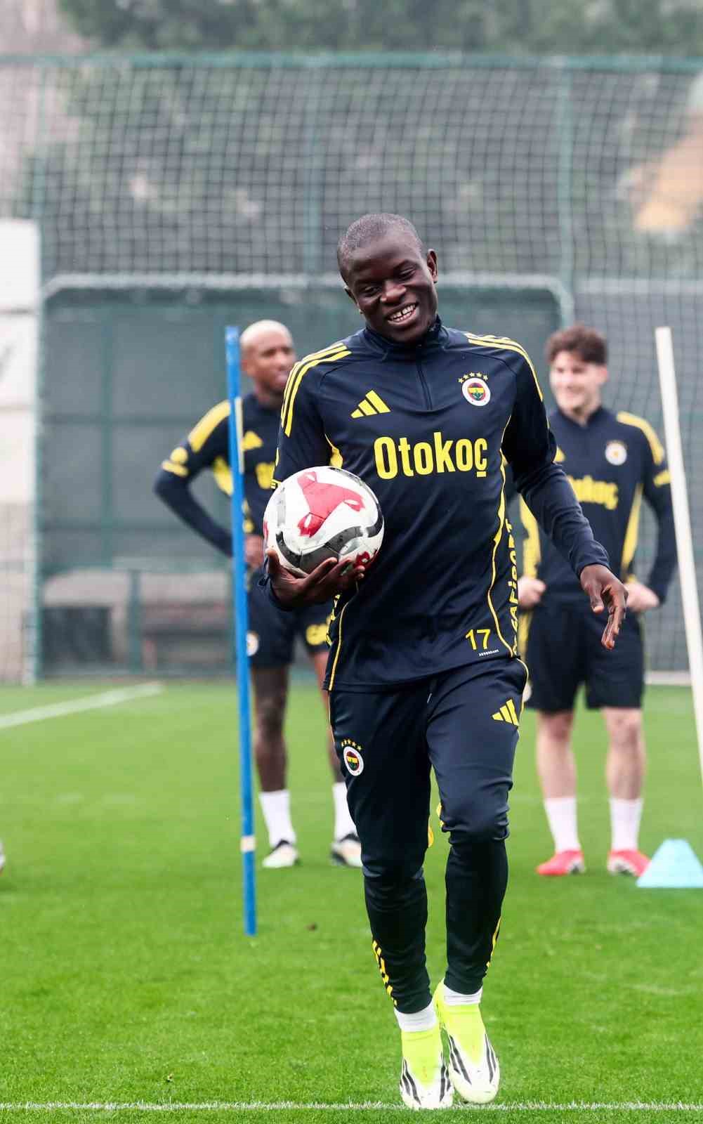 fenerbahce genclerbirligi macinin hazirliklarini tamamladi 3 iR1tBNGv