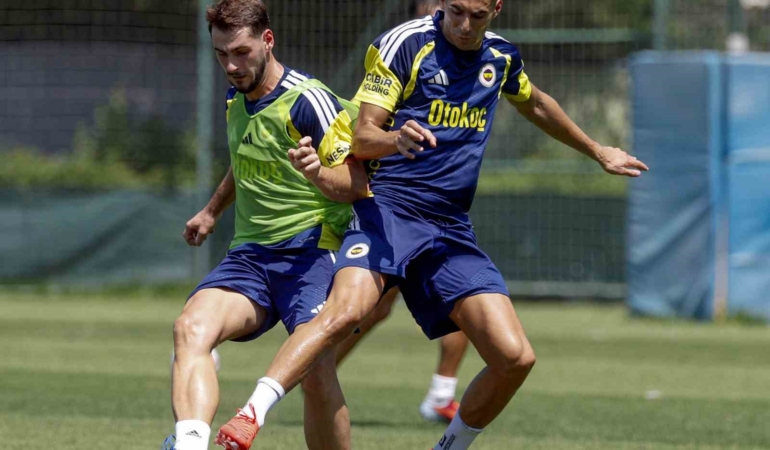 fenerbahce-gornik-zabrze-ile-oynayacagi-rovans-macinin-hazirliklarina-basladi-LcxPVnhc.jpg