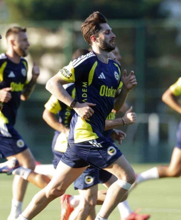 fenerbahce-gornik-zabrze-maci-hazirliklarini-surdurdu-PexeQVW3.jpg