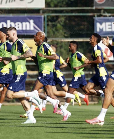 fenerbahce-gornik-zabrze-macinin-hazirliklarini-surdurdu-rT3L9UgS.jpg