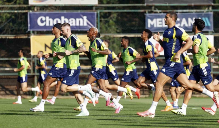 fenerbahce-gornik-zabrze-macinin-hazirliklarini-surdurdu-rT3L9UgS.jpg