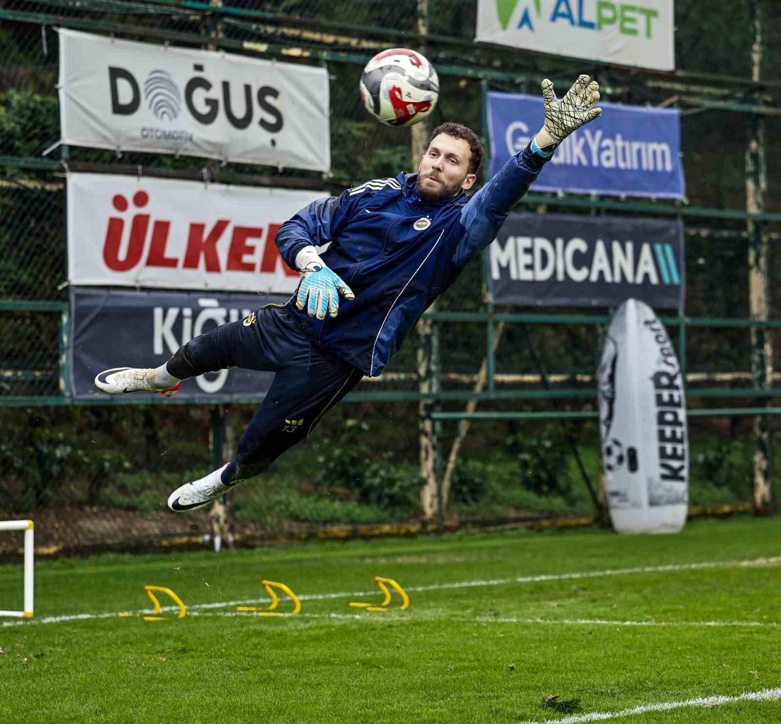 fenerbahce goztepe maci hazirliklarina basladi 0 DUW3z1nz