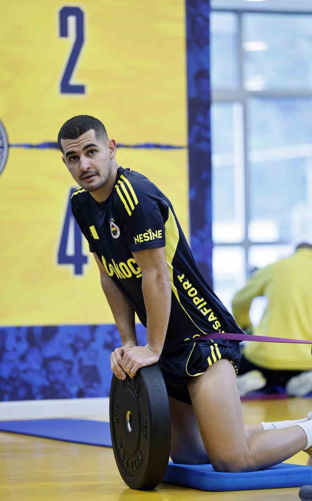 fenerbahce goztepe maci hazirliklarina basladi 2 q2wzJzQu