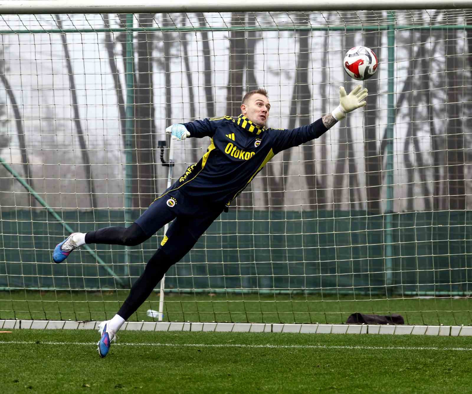 fenerbahce goztepe maci hazirliklarini tamamladi 3 mTppzL3Y