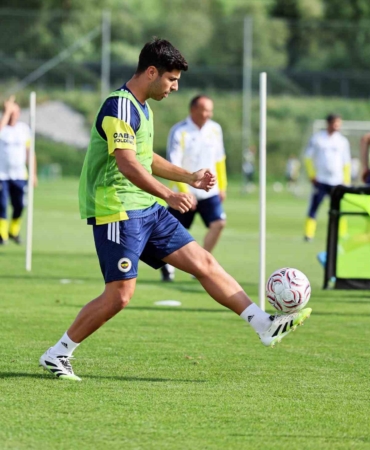 fenerbahce-gunu-cift-antrenmanla-tamamladi-CFM7eAOa.jpg
