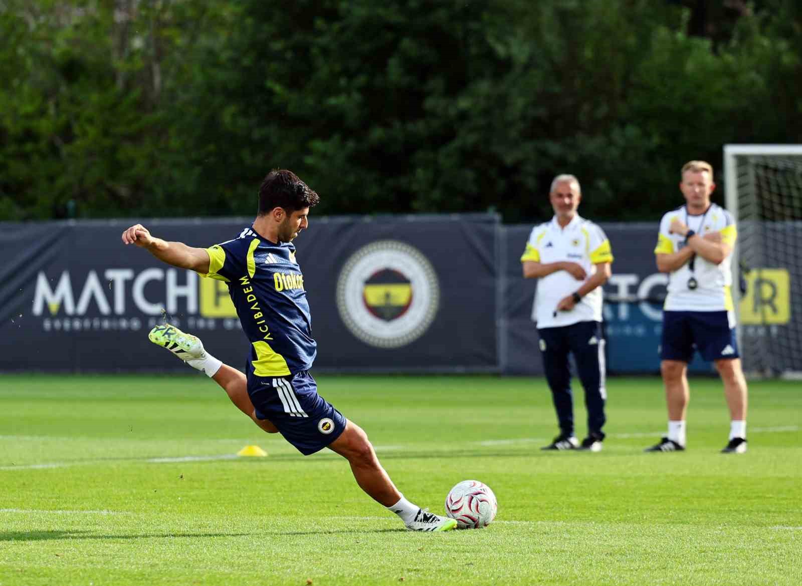 fenerbahce gunu iki antrenmanla tamamladi 4 4egQ1ggM